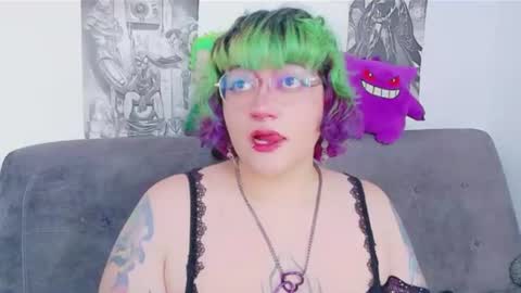 xxgreengoodxx online show from June 13, 7:00 pm