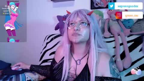 Snapshot of xxgreengoodxx chatting on September 26, 10:07 pm xxgreengoodxx online show from September 26, 10:07 pm