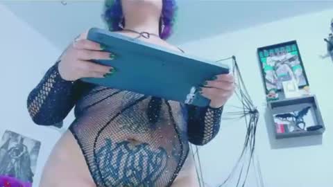 xxgreengoodxx online show from June 14, 2:24 am
