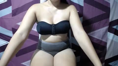 xxhott_ online show from November 24, 12:29 pm