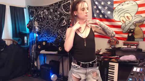 Snapshot of xxlilithmoonxx chatting on September 19, 4:55 am Lilith online show from September 19, 4:55 am