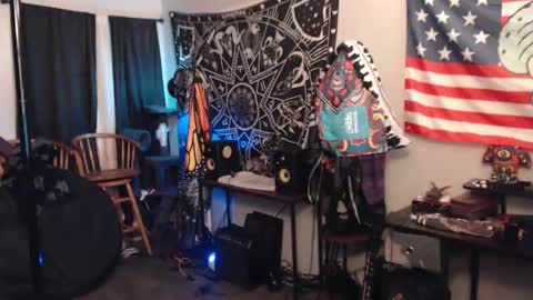Snapshot of xxlilithmoonxx chatting on October 8, 4:50 am Lilith online show from October 8, 4:50 am