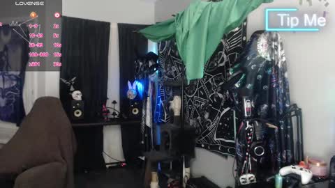Snapshot of xxlilithmoonxx chatting on February 12, 6:08 am Lilith online show from February 12, 6:08 am