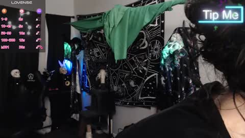 Snapshot of xxlilithmoonxx chatting on February 18, 2:38 am Lilith online show from February 18, 2:38 am