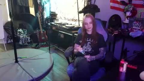 Lilith online show from June 18, 9:52 pm