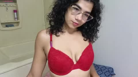 xxsexymami online show from June 4, 2:50 am