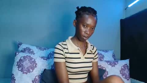 xxsexytalia28 online show from November 19, 6:52 pm