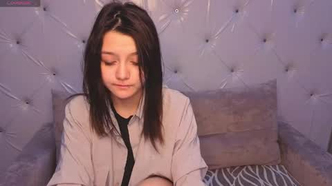 foxy online show from April 18, 9:34 am