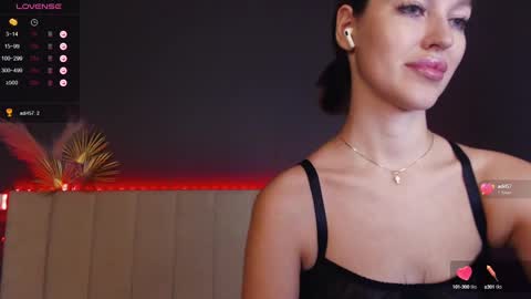 Snapshot of xyloria chatting on December 12, 9:15 pm Lori online show from December 12, 9:15 pm