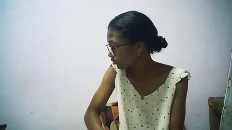 yalane online show from November 12, 1:53 pm