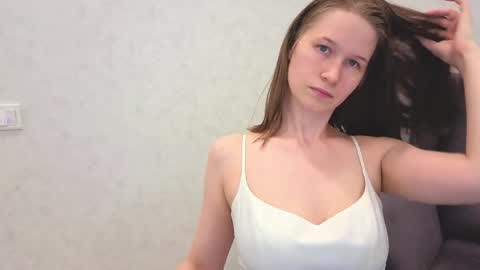 Yana  online show from May 30, 11:08 am