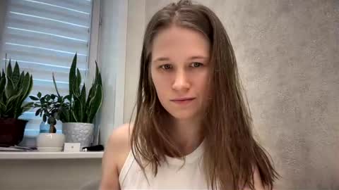 Yana  online show from July 6, 9:36 am