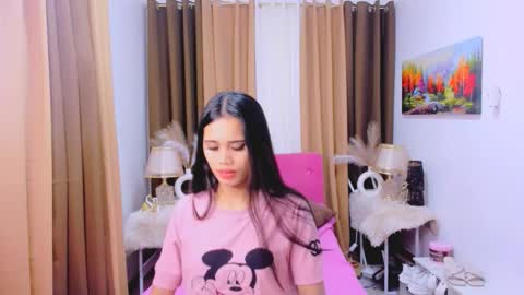 Snapshot of yanna_faulkerson chatting on October 3, 2:05 am Yanna online show from October 3, 2:05 am