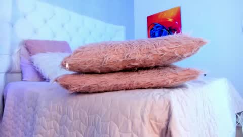 Yara Bliss  online show from November 9, 5:20 pm