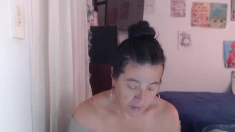 yasmin_love85 online show from April 28, 3:16 pm