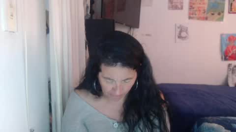 yasmin_love85 online show from June 16, 3:24 pm