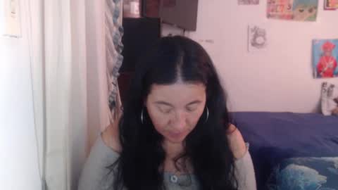 yasmin_love85 online show from May 25, 3:22 pm