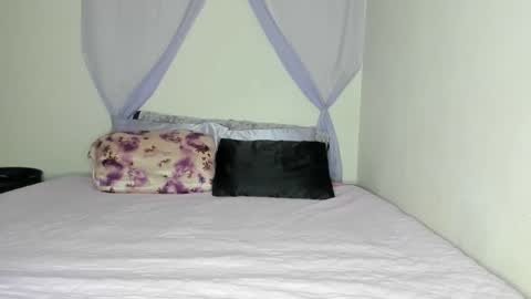 Yasmina online show from October 31, 2:24 am