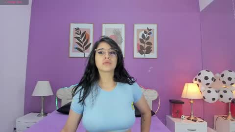 Yaya  online show from July 17, 12:20 pm