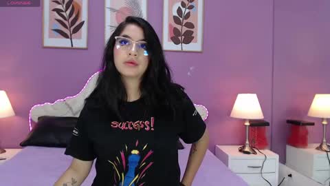 Yaya  online show from May 30, 12:25 pm