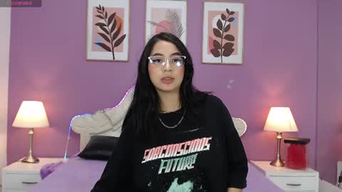 Yaya  online show from June 14, 12:27 pm