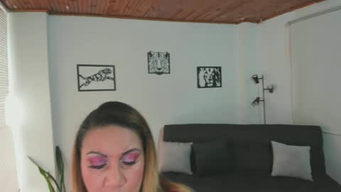 Snapshot of yayita_mature chatting on September 16, 12:57 pm yayita online show from September 16, 12:57 pm