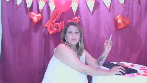 Snapshot of yayita_mature chatting on February 9, 10:54 pm yayita online show from February 9, 10:54 pm