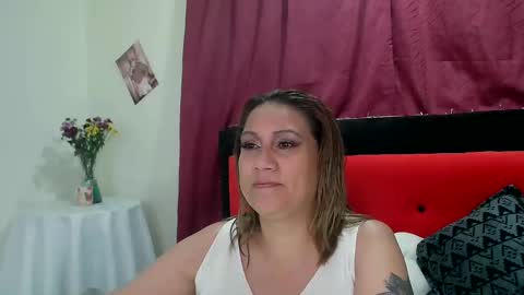 Snapshot of yayita_mature chatting on January 10, 12:04 pm yayita online show from January 10, 12:04 pm