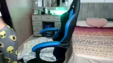 yeibles_hana2 online show from October 18, 1:08 am