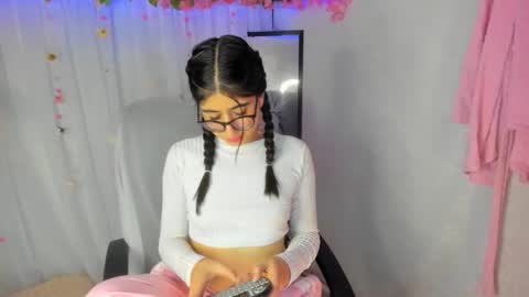 YELINA online show from February 17, 11:59 pm