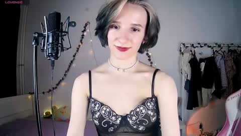 Liya online show from February 28, 5:37 pm