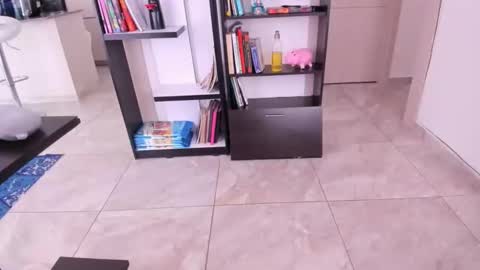 yenlo01 online show from February 13, 4:19 pm