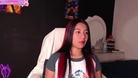 Yesi online show from February 14, 2:02 pm