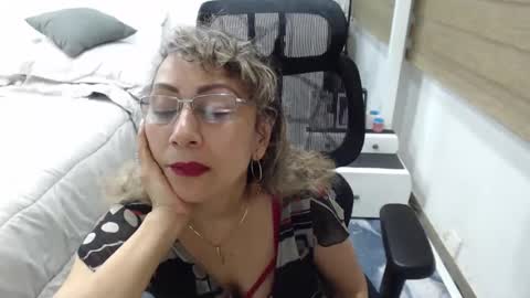 jessy online show from April 18, 12:35 am