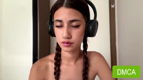 Julia 3 online show from July 25, 2:24 pm