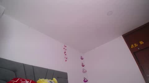 Yiny online show from March 14, 9:43 am