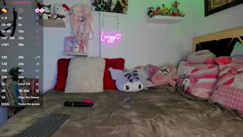 lucy online show from March 29, 4:22 am