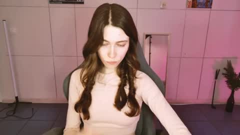 yoka_paradoxxx online show from March 22, 9:04 am