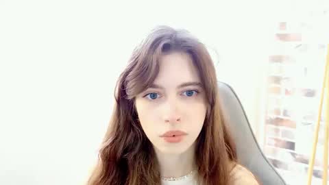 yoka_paradoxxx online show from September 10, 9:09 am