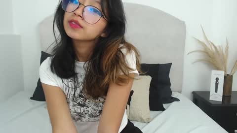 Yommi Winx online show from February 8, 1:32 am