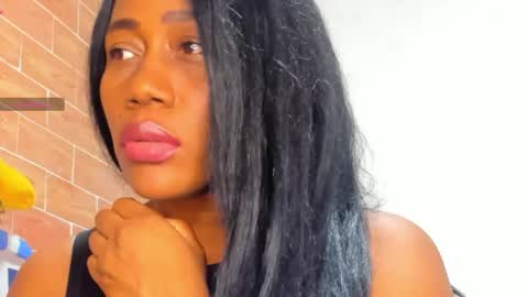 yonnsol_avril online show from September 23, 9:57 pm