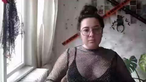 Snapshot of you_aurora chatting on October 7, 10:52 am Aurora online show from October 7, 10:52 am