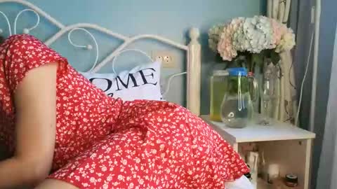 Snapshot of you_desire chatting on October 15, 7:33 am Liliya online show from October 15, 7:33 am