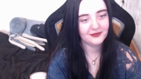 Snapshot of your_8a8y chatting on March 6, 6:19 am your_8a8y online show from March 6, 6:19 am