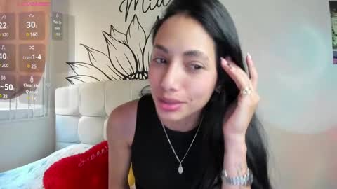 Snapshot of your_beck chatting on February 24, 8:14 pm mia3 online show from February 24, 8:14 pm