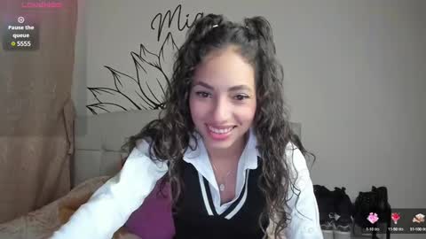 Snapshot of your_beck chatting on January 6, 12:48 am mia3 online show from January 6, 12:48 am