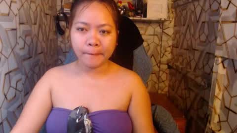 your_bootybabe online show from November 7, 11:38 am