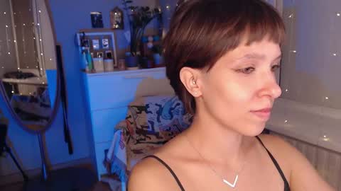 Snapshot of your_hot_ex chatting on September 15, 6:15 pm Alex and Kris long hair online show from September 15, 6:15 pm