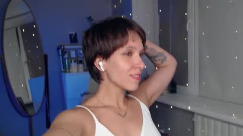 Snapshot of your_hot_ex chatting on September 25, 7:34 pm Alex and Kris long hair online show from September 25, 7:34 pm