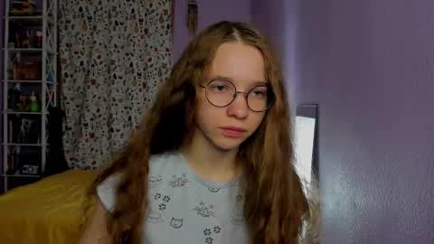 Leslie online show from October 25, 12:29 am